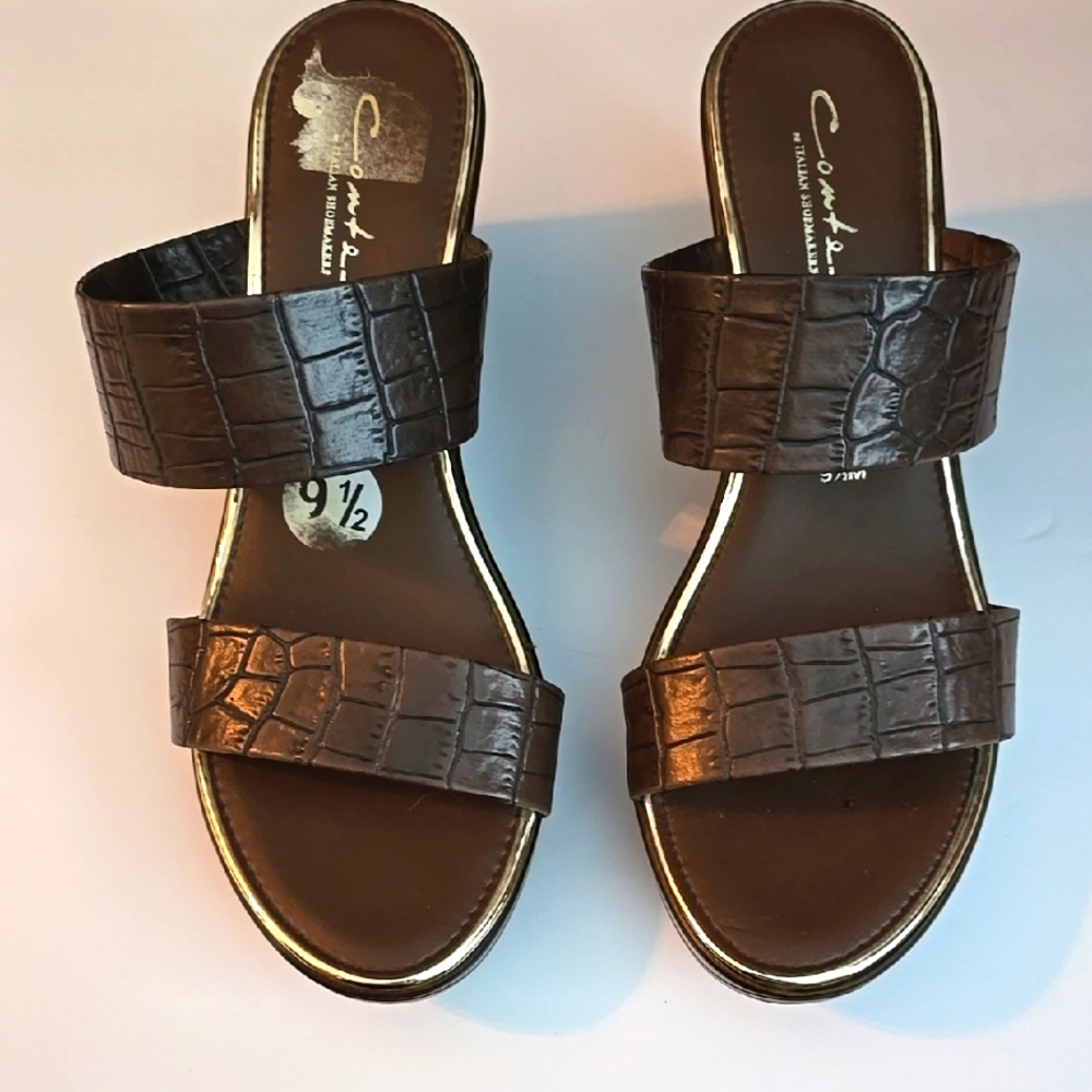 Brown Croc-Embossed Women's Sandals